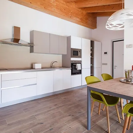 Casa Joanna Apartment Torbole Sul Garda