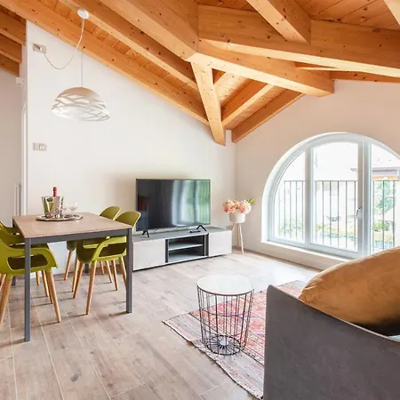 Casa Joanna Apartment Torbole Sul Garda